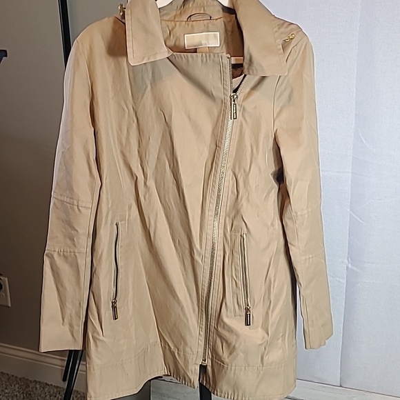 Michael Kors Jackets & Blazers - Women’s Micheal kors taupe jacket Lightweight Size Med